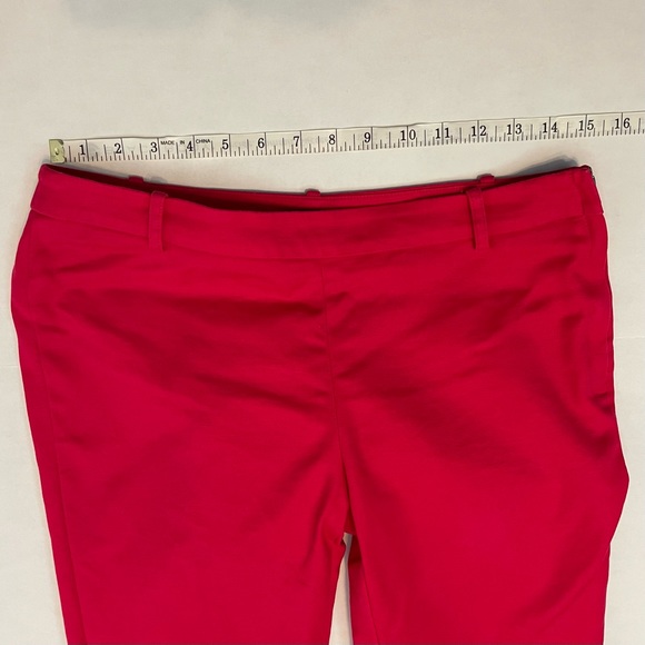 Audrey & Celine Side Zip Casual Red Capris Sz 4 - Picture 5 of 8